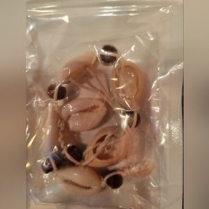 NWT, Nature Cowrie Seashell Brown Bead Ankle Bracelet w White String